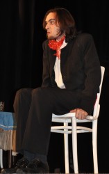 Jakub Charvát jako Carlos Homenides de Histangua